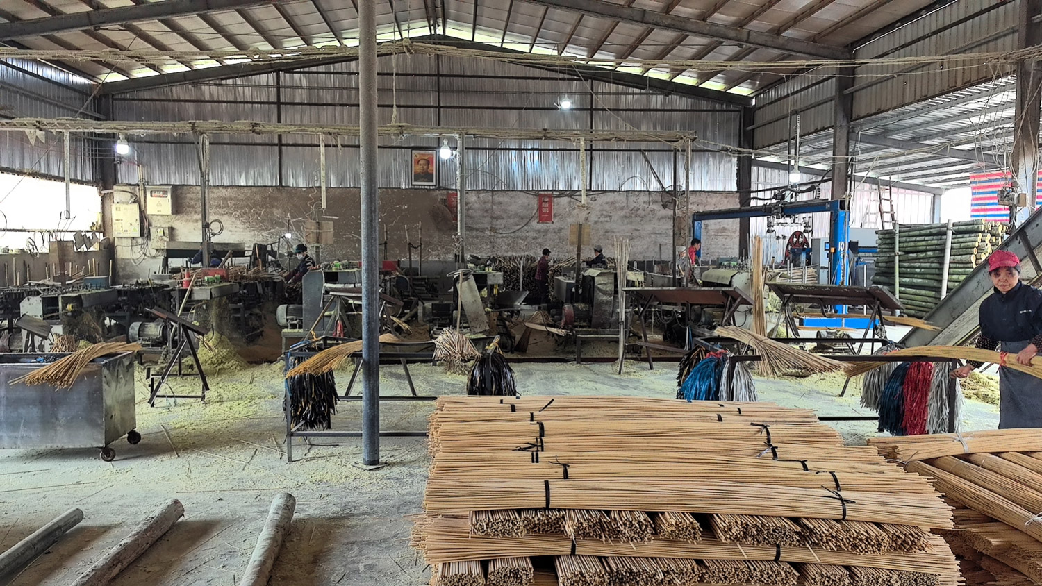 What aspects should we start from when looking for suppliers of bamboo products