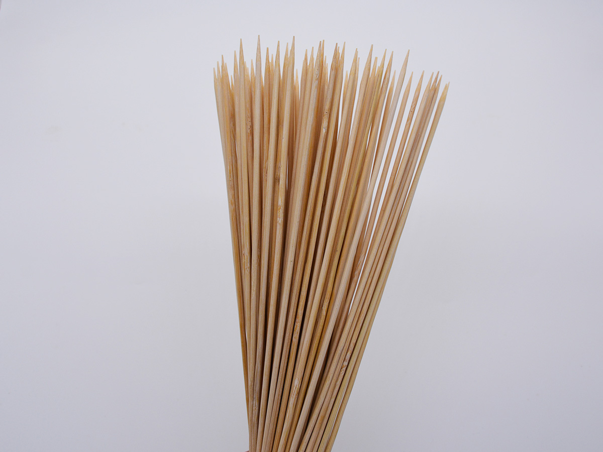 As a natural and environmentally friendly daily necessity bamboo sticks are widely used in daily life