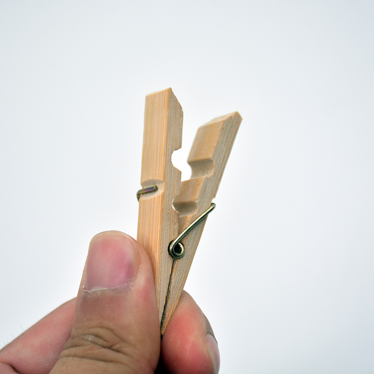 What are the advantages of bamboo Clothespin