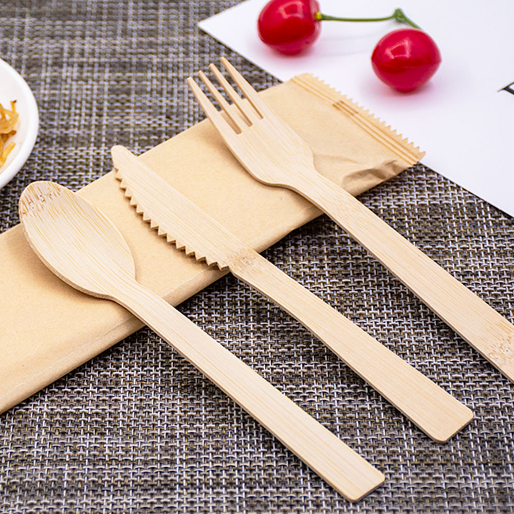 Characteristics and maintenance of bamboo cutlery knives