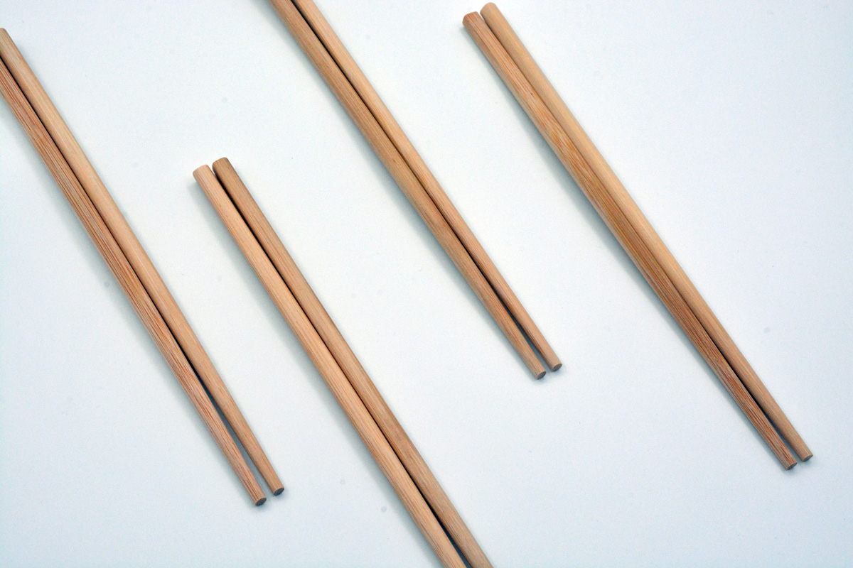 What are carbonized bamboo chopsticks and what are its disadvantages